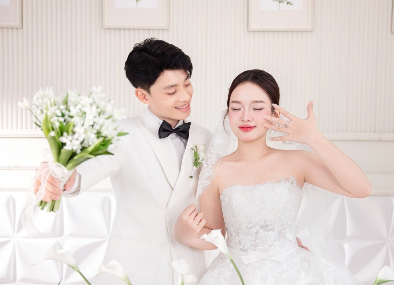 thiệp cưới online