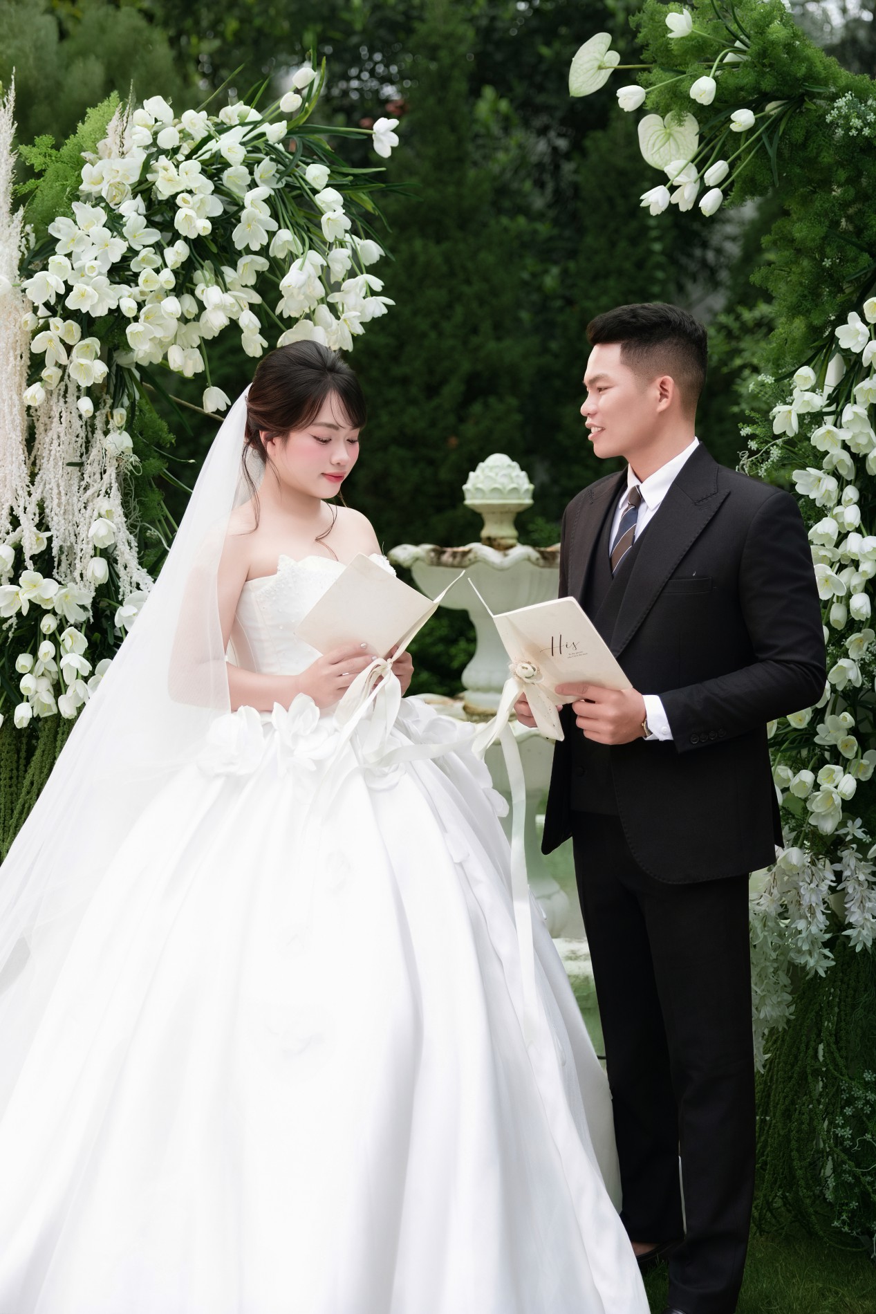 thiệp cưới online